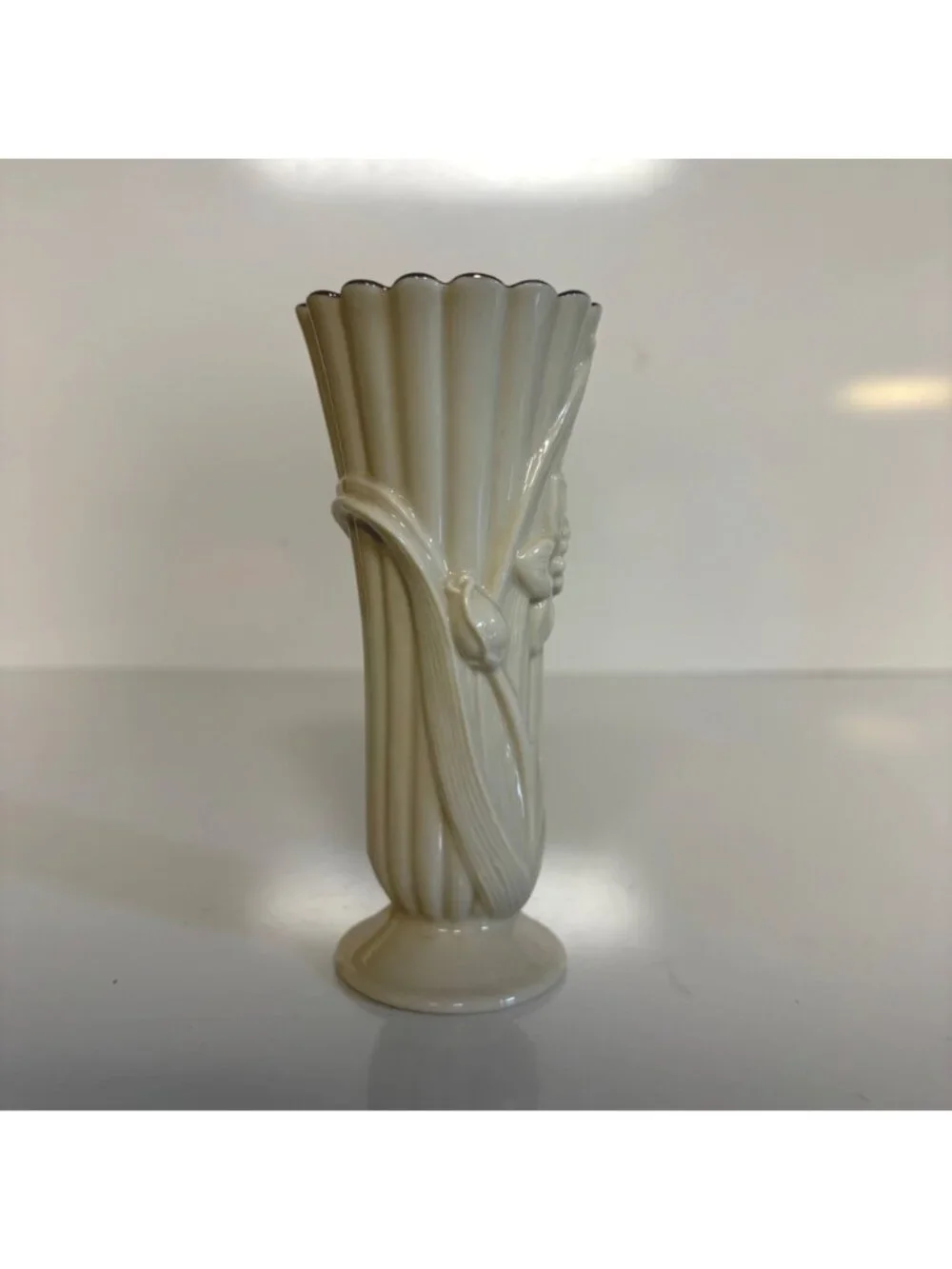 Lenox Porcelain Bud Vase Ivory Floral Scalloped Gold Trim Coquette Home Decor
